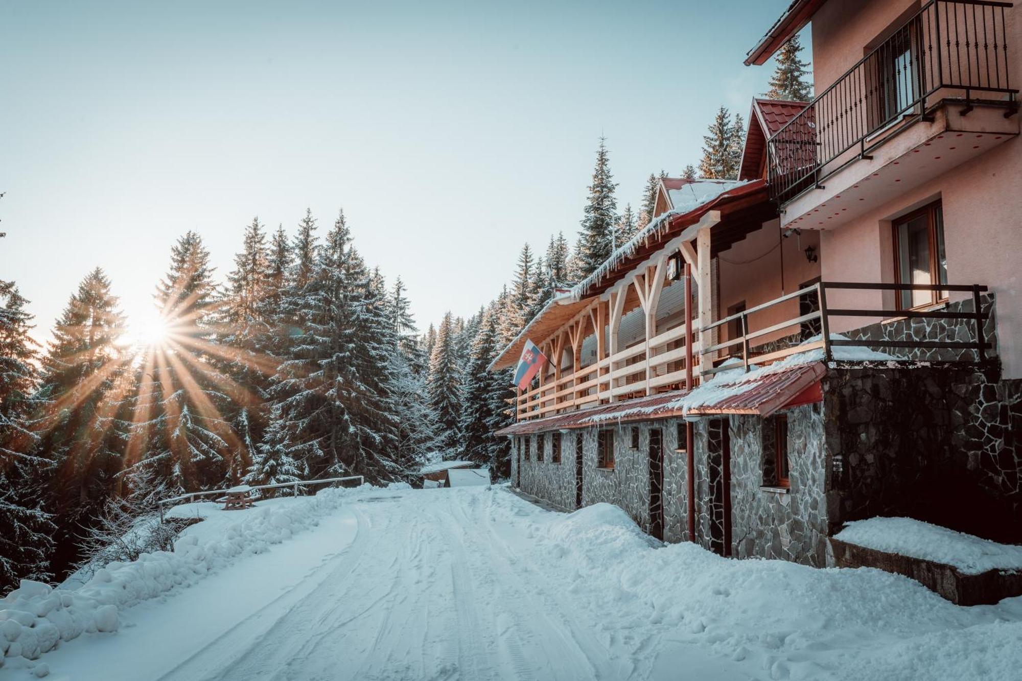 Chata Kubínska hoľa Dolny Kubin Exterior foto