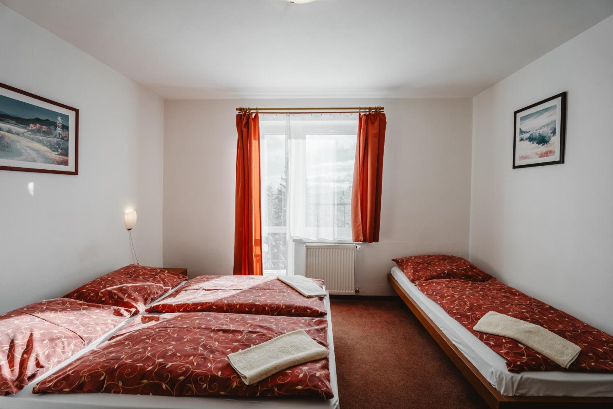 Chata Kubínska hoľa Dolny Kubin Exterior foto